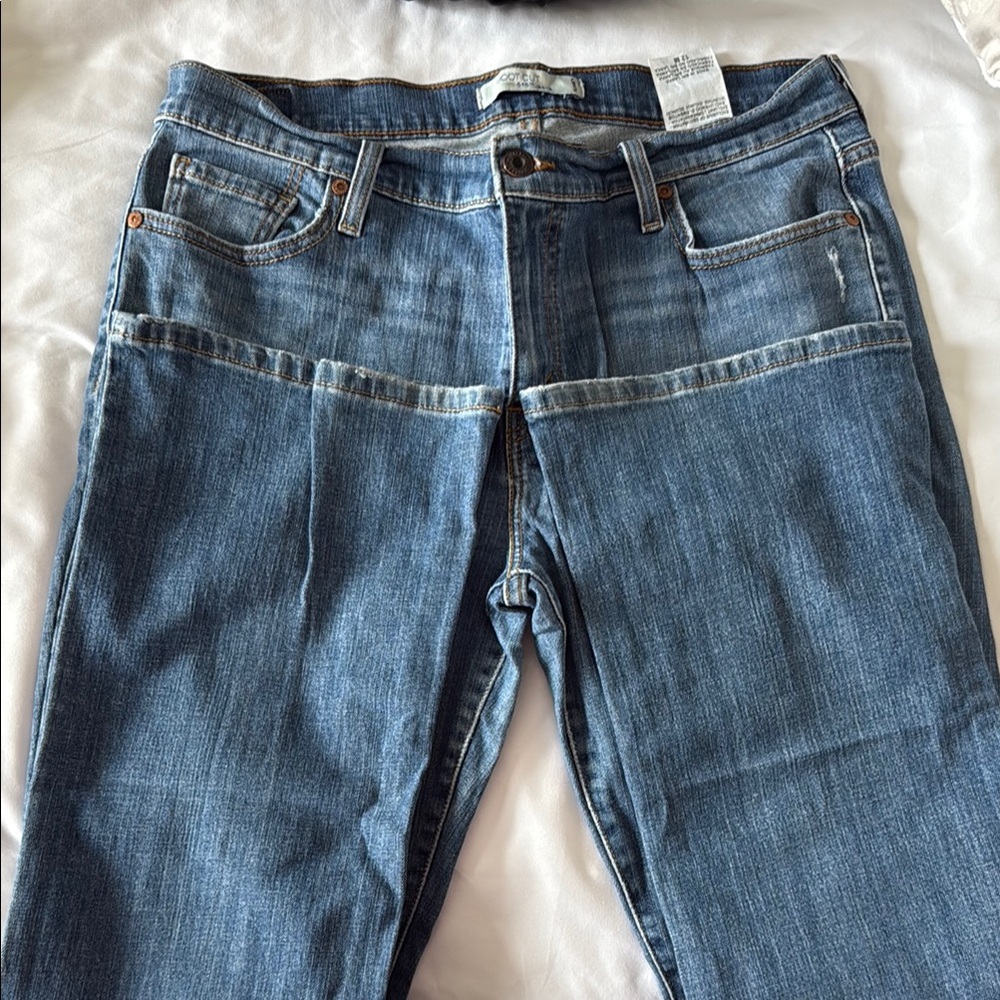 Classic Levi’s 515 Blue Denim Jeans
